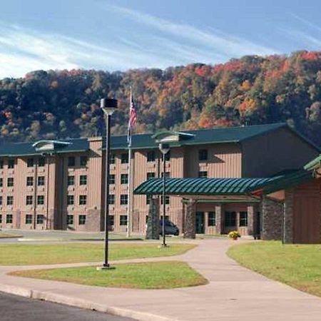 Chief Logan Lodge Hotel&Conference Buitenkant foto