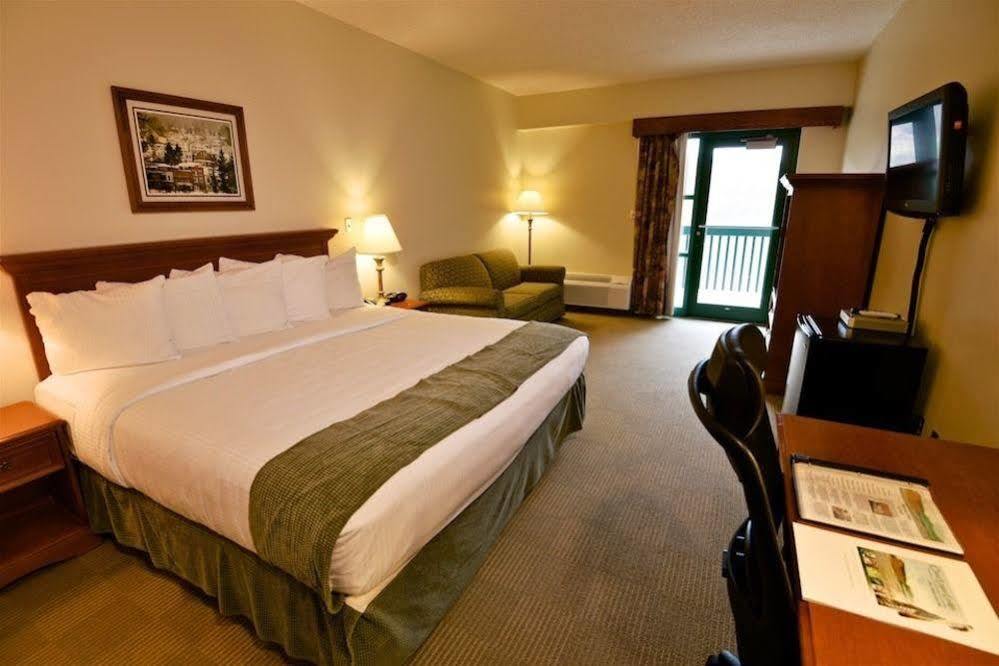 Chief Logan Lodge Hotel&Conference Buitenkant foto